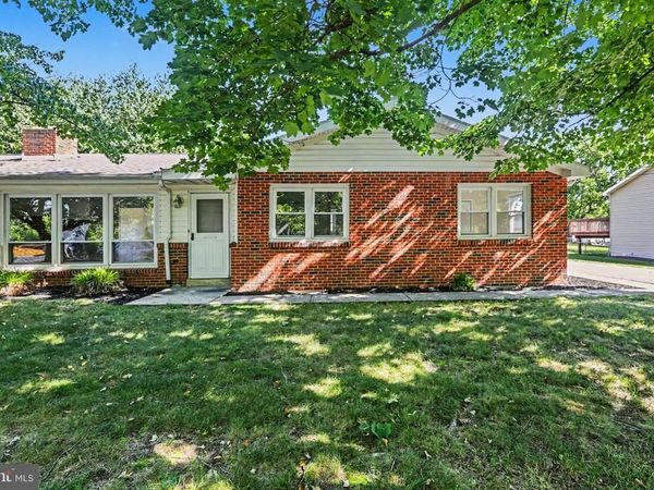 4722 CLARENDON STREET , HARRISBURG, PA 17109