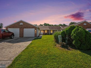 1208 PROGRESS ROAD, CHAMBERSBURG, PA 17201