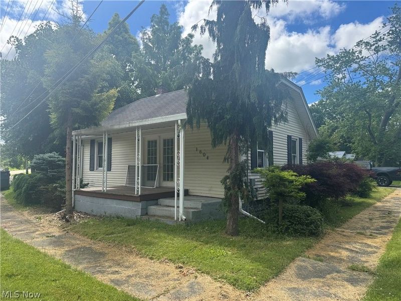 1604 E 27th Street, Ashtabula, OH 44004 Photo 1