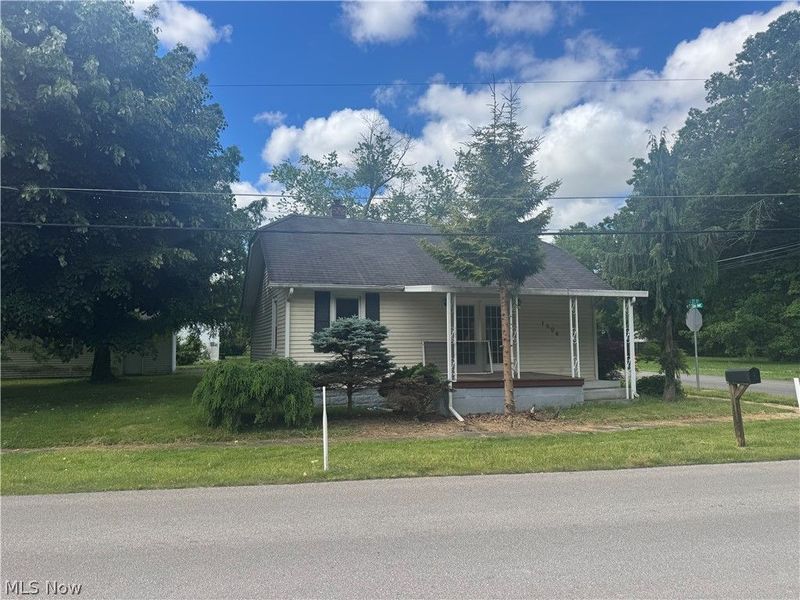 1604 E 27th Street, Ashtabula, OH 44004 Photo 2