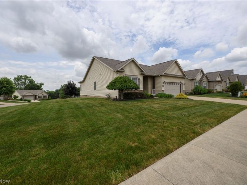 6981 Emerald Cove Avenue NW, Canal Fulton, OH 44614 Photo 22