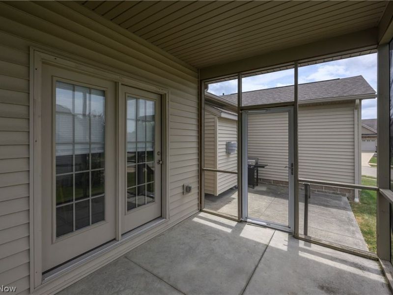 6981 Emerald Cove Avenue NW, Canal Fulton, OH 44614 Photo 9