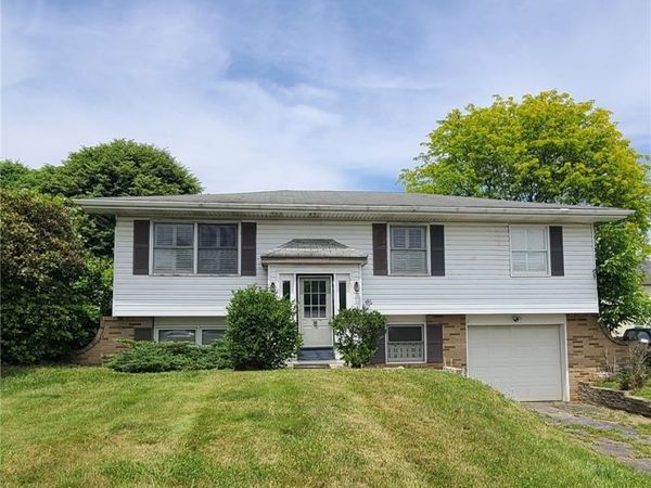 50435 Cindy Drive , St Clairsville, OH 43950