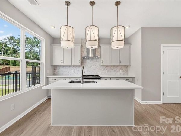 5513 Swaling Street , Charlotte, NC 28217