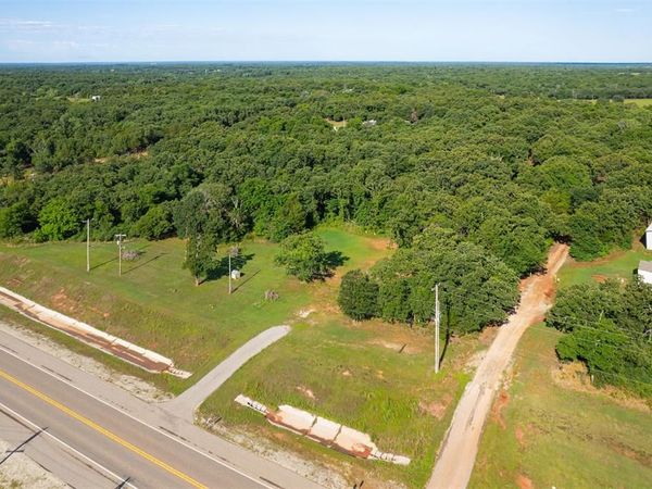 19932 Highway 102 , Tecumseh, OK 74873