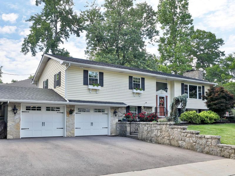 286 Beverly Place, Worthington, OH 43085 Photo 2