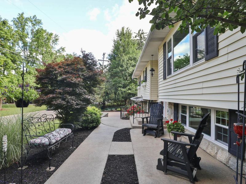 286 Beverly Place, Worthington, OH 43085 Photo 5