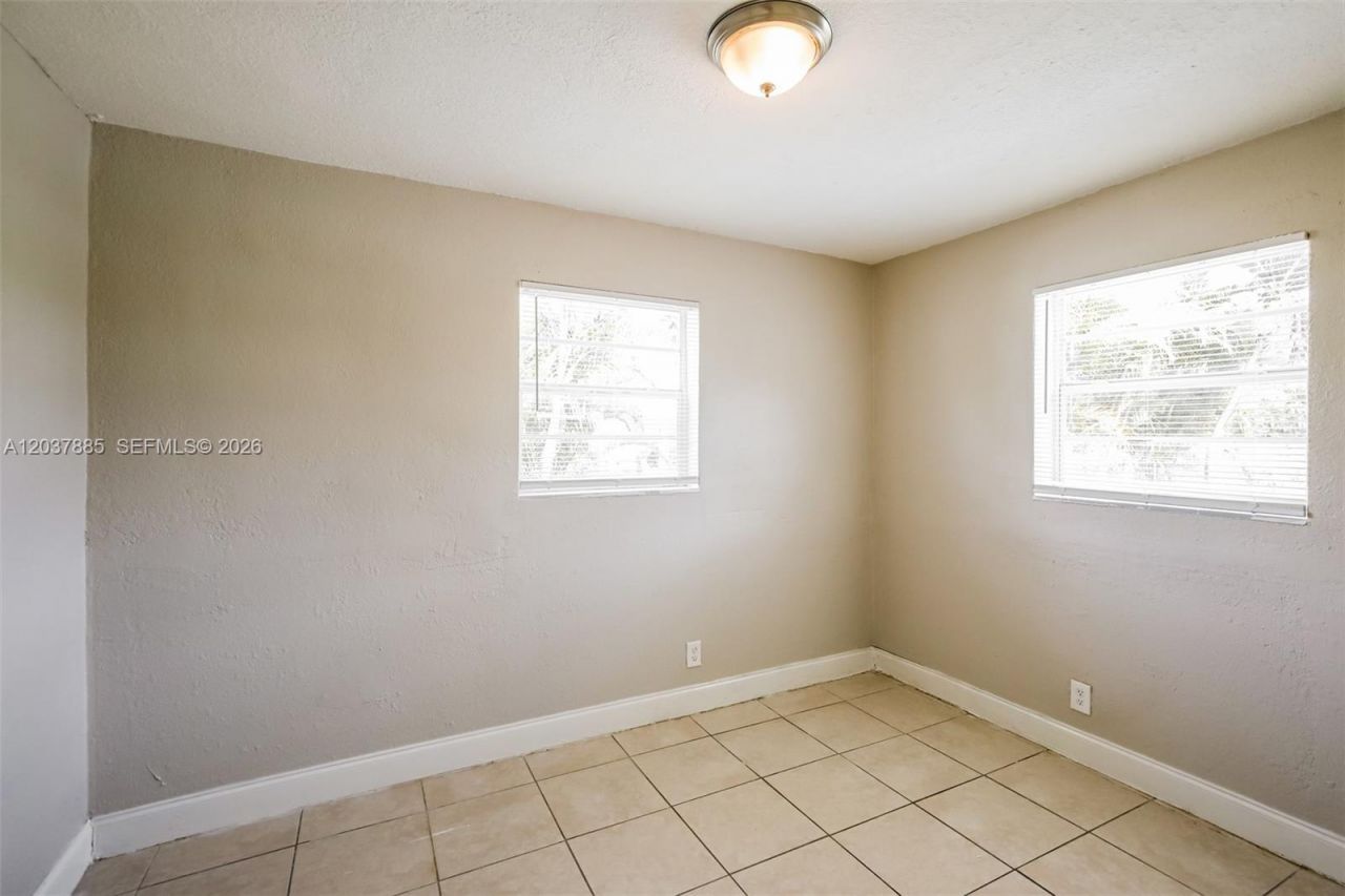 5980 NW 24th Ct, Margate, FL 33063 Photo
