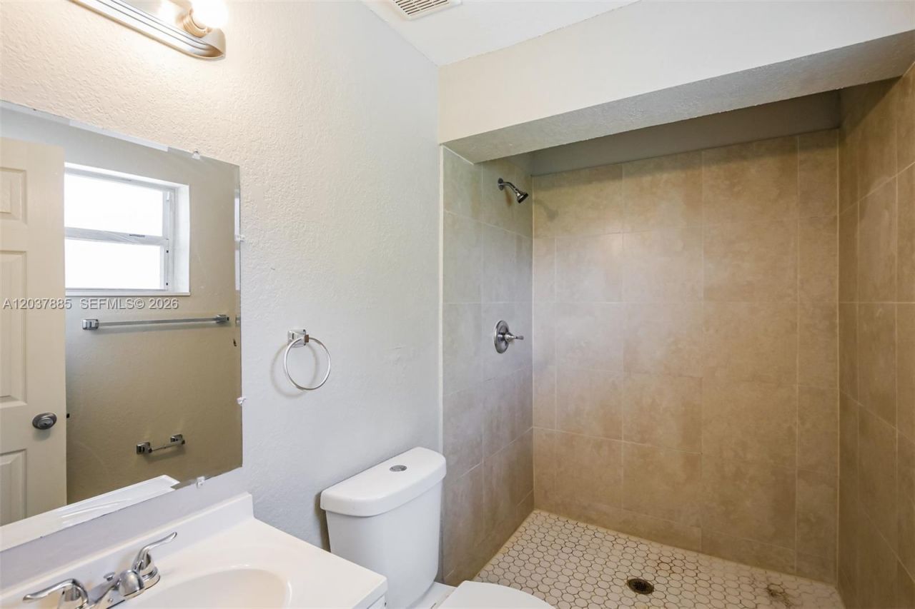 5980 NW 24th Ct, Margate, FL 33063 Photo
