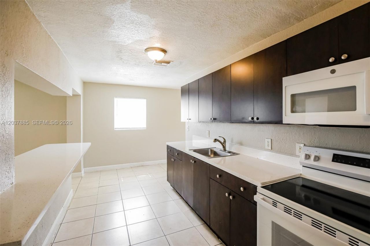 5980 NW 24th Ct, Margate, FL 33063 Photo