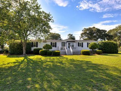 1294 Landing Road, Manning, SC 29102