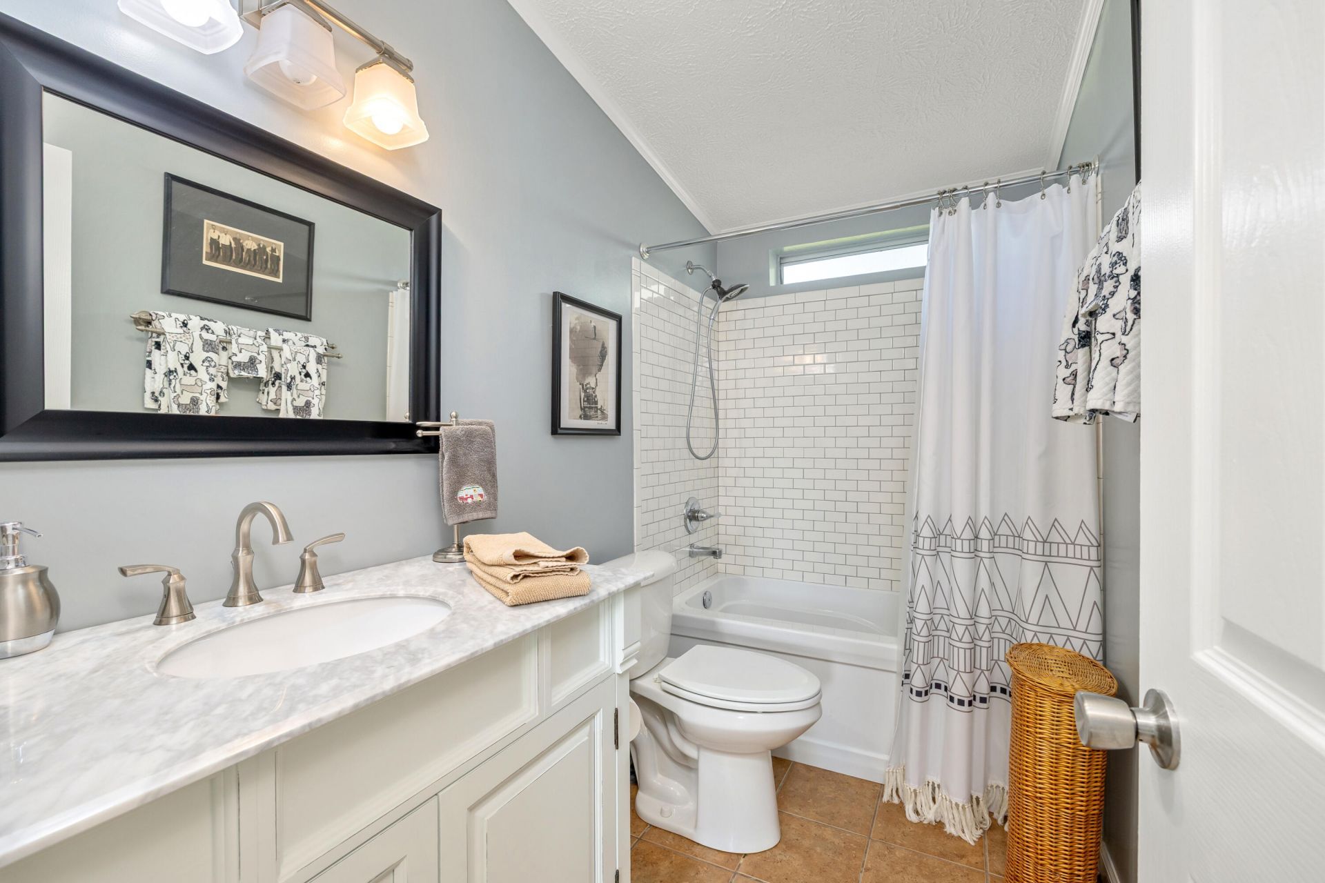 1294 Landing Road Photo 57