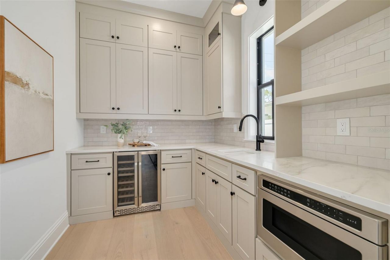520 48th Avenue N, Saint Petersburg, FL 33703 Photo