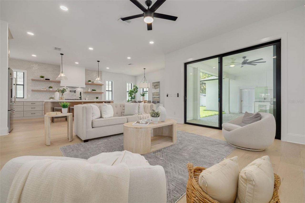 520 48th Avenue N, Saint Petersburg, FL 33703 Photo