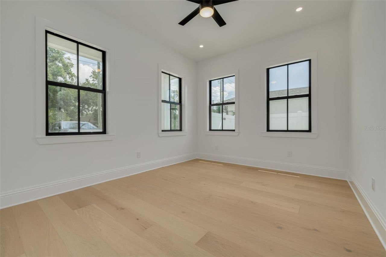 520 48th Avenue N, Saint Petersburg, FL 33703 Photo