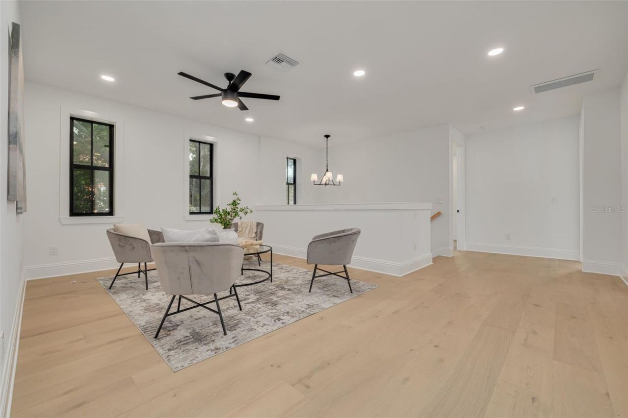 520 48th Avenue N, Saint Petersburg, FL 33703 Photo