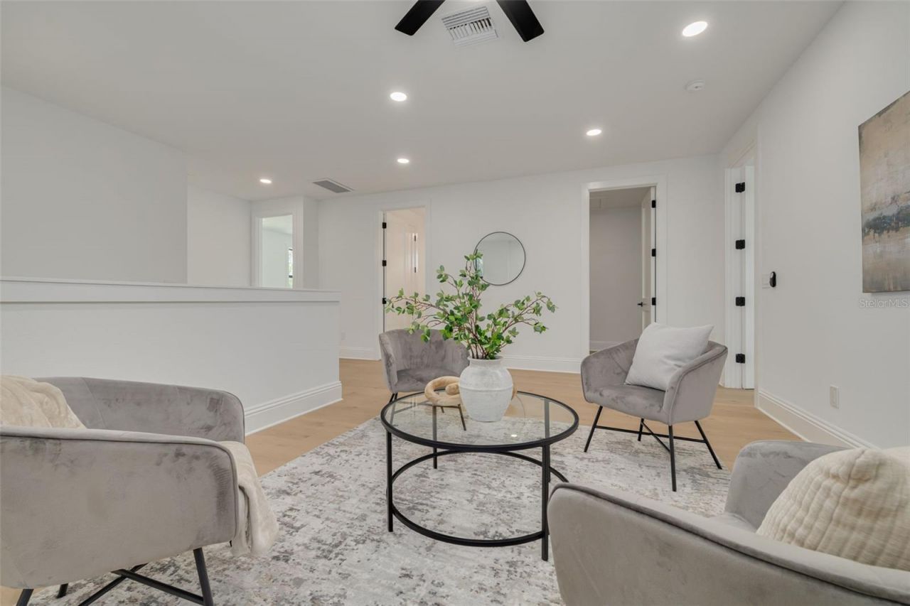 520 48th Avenue N, Saint Petersburg, FL 33703 Photo