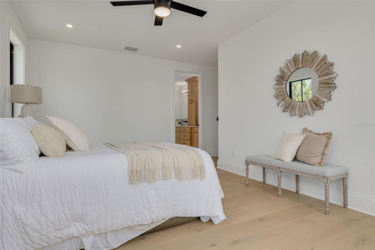 520 48th Avenue N, Saint Petersburg, FL 33703 Photo