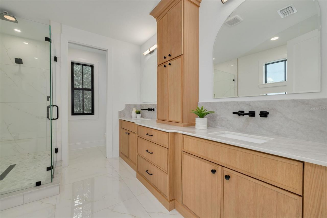 520 48th Avenue N, Saint Petersburg, FL 33703 Photo