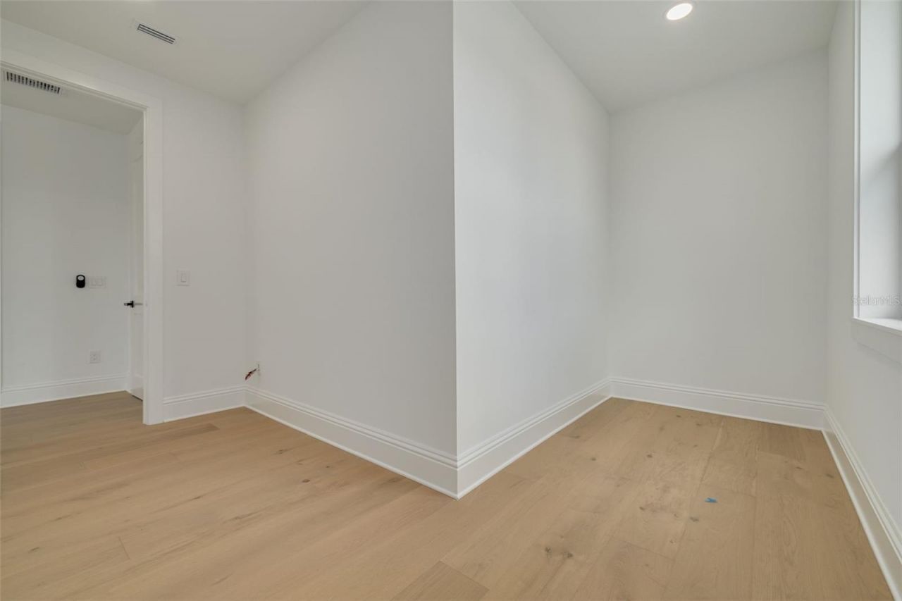 520 48th Avenue N, Saint Petersburg, FL 33703 Photo