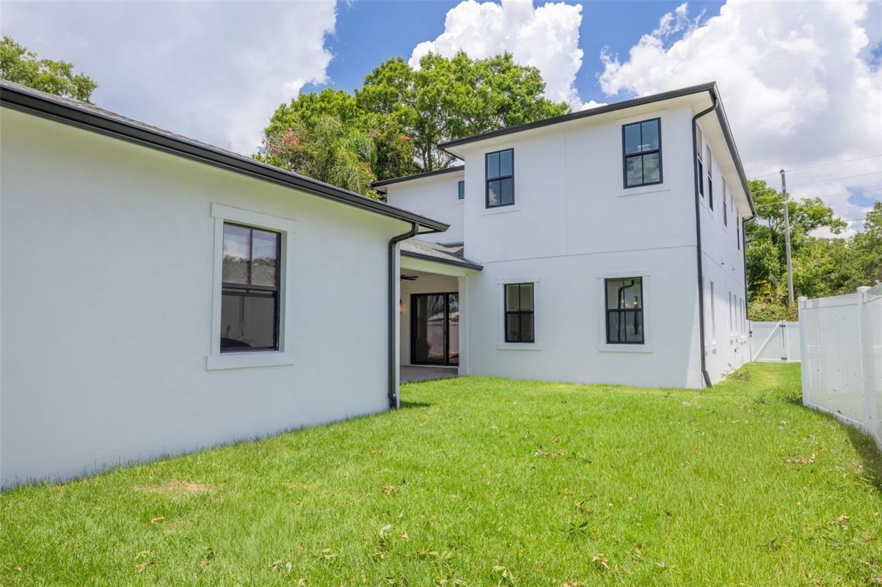 520 48th Avenue N, Saint Petersburg, FL 33703 Photo