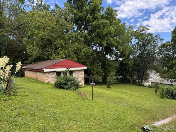 0 N D Street , Louisiana, MO 63353