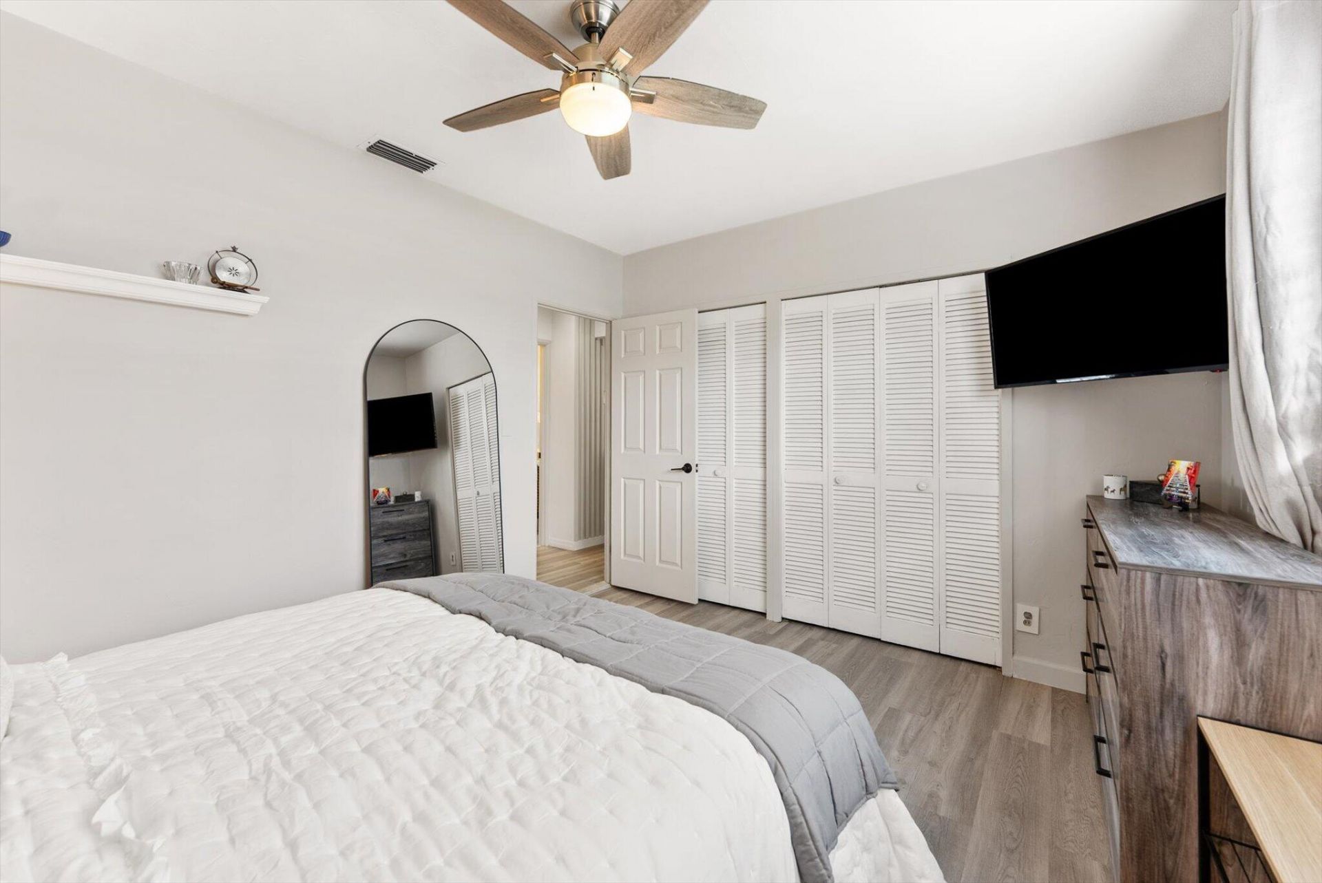 350 Forest Hill Boulevard, West Palm Beach, FL 33405 Photo