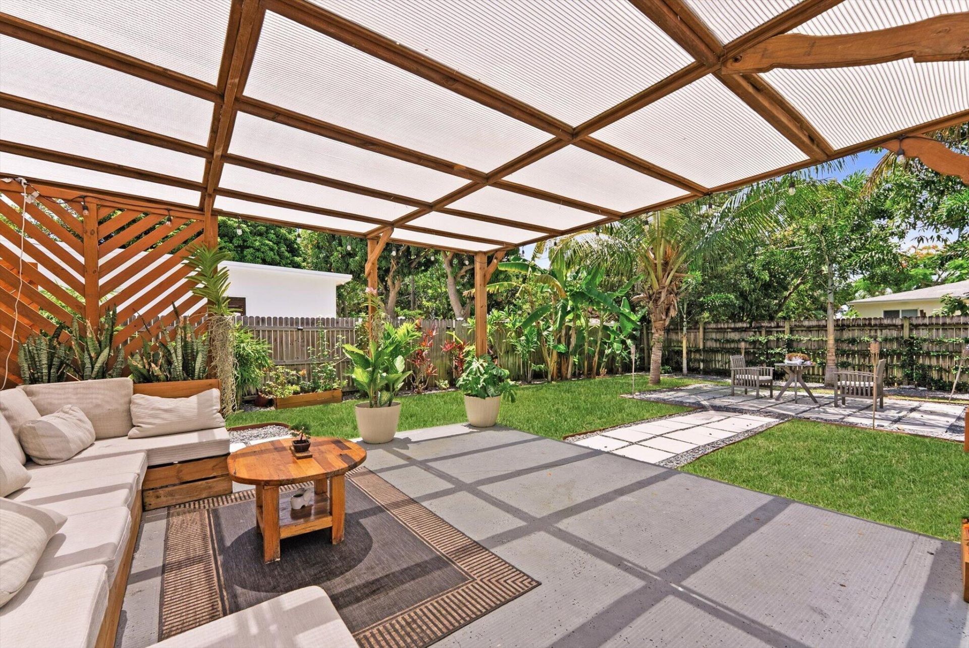 350 Forest Hill Boulevard, West Palm Beach, FL 33405 Photo