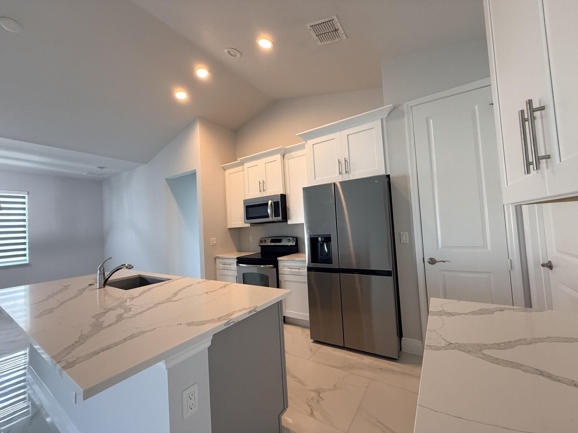 5673 NW Whitecap Road, Port Saint Lucie, FL 34986 Photo