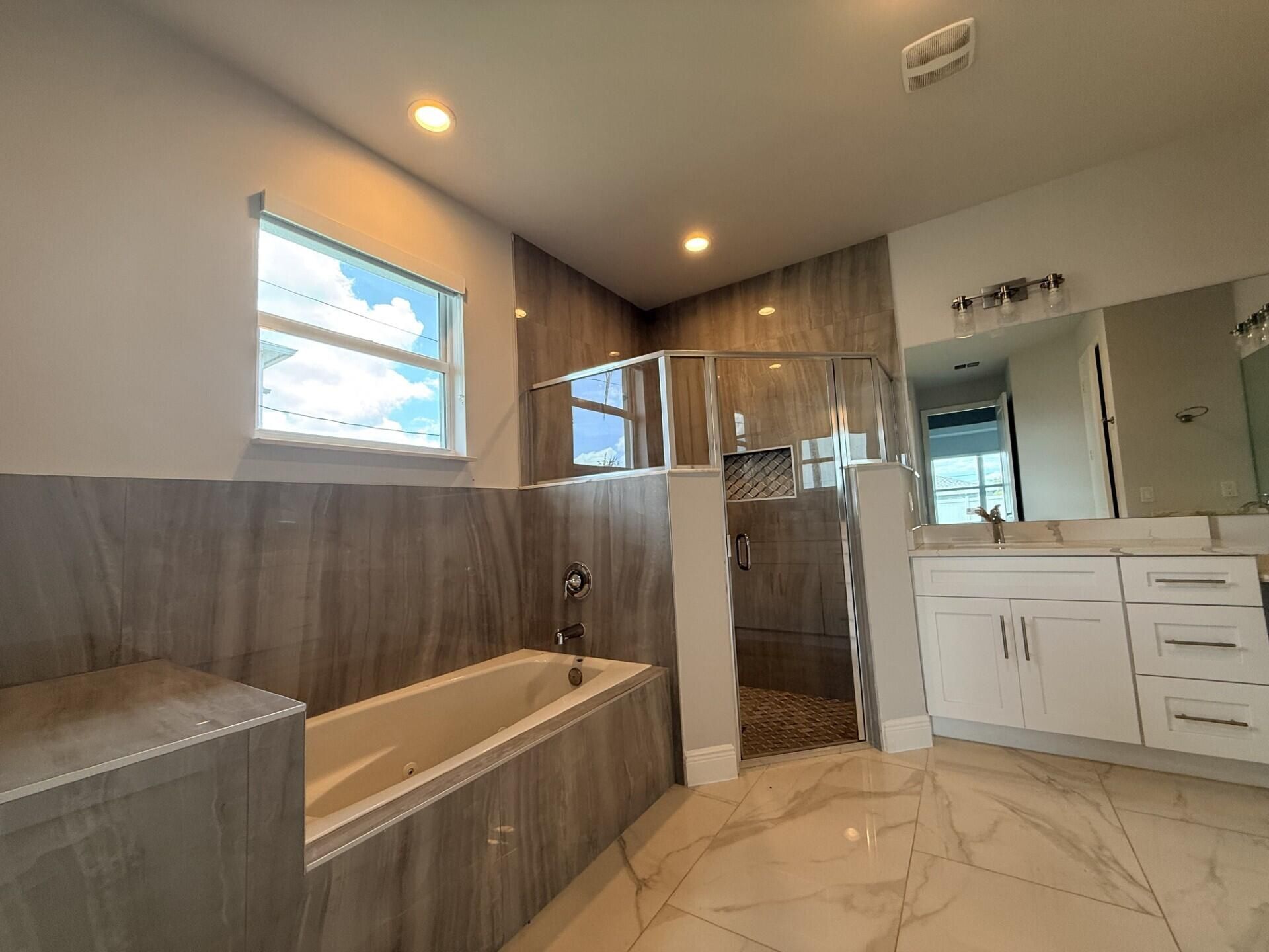 5673 NW Whitecap Road, Port Saint Lucie, FL 34986 Photo