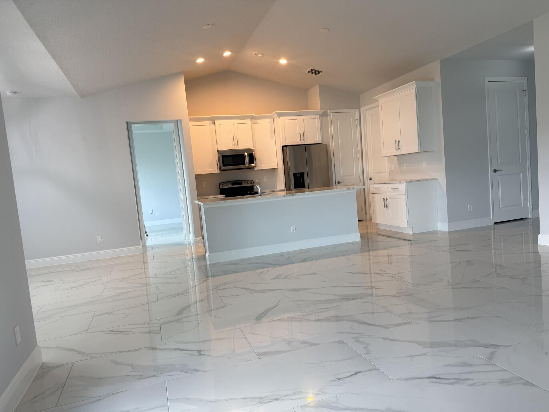 5673 NW Whitecap Road, Port Saint Lucie, FL 34986 Photo