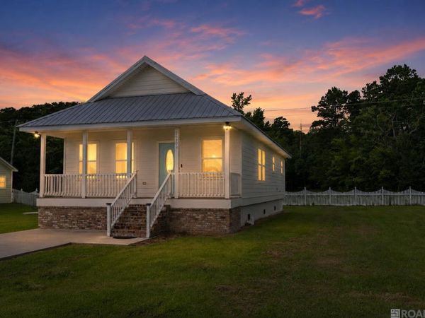 26309 Riverscape Dr, Springfield, LA 70462
