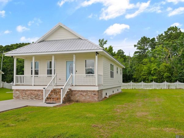 26309 Riverscape Dr, Springfield, LA 70462