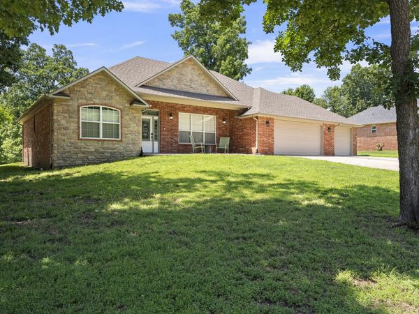 1308 Park Place, Grove, OK 74344