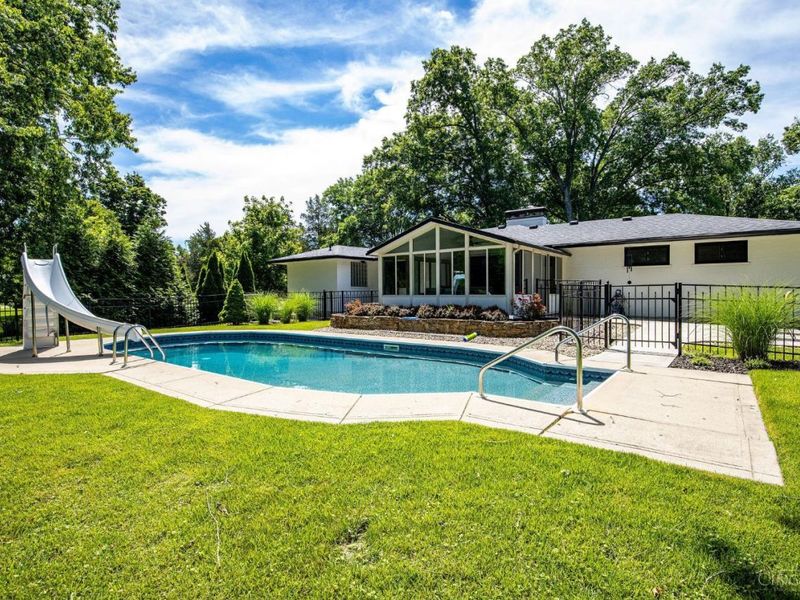 Miami Twp, OH 45140 Photo 7