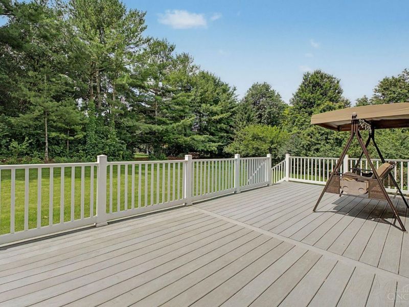 8085 Quail Meadow Lane, West Chester, OH 45069 Photo 10