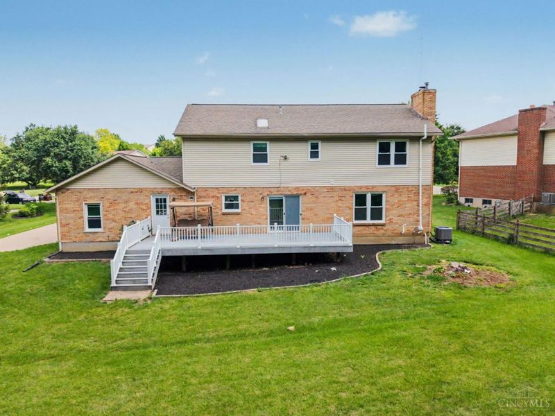 8085 Quail Meadow Lane, West Chester, OH 45069 Photo 7