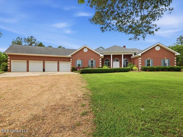 1001 Eagle Landing , Hazlehurst, MS 39083