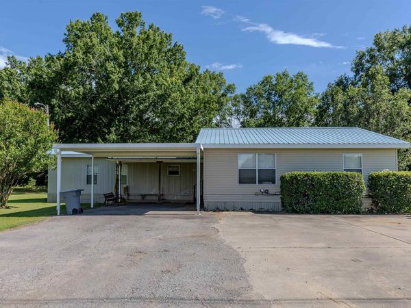 84 Dold Road , Morrilton, AR 72110