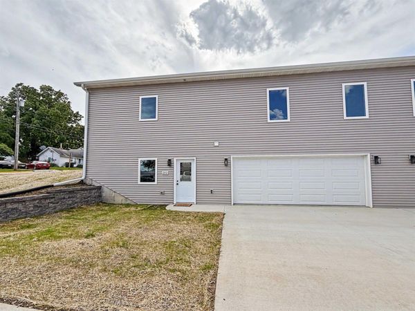 202 NW 3rd Street, Waukon, IA 52172