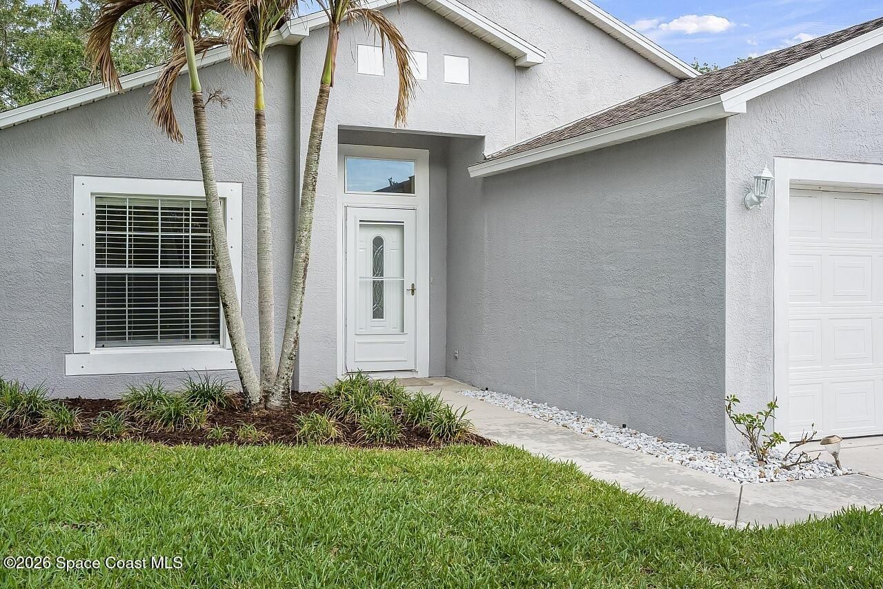 966 E 13th Square , Vero Beach, FL 32960 Photo