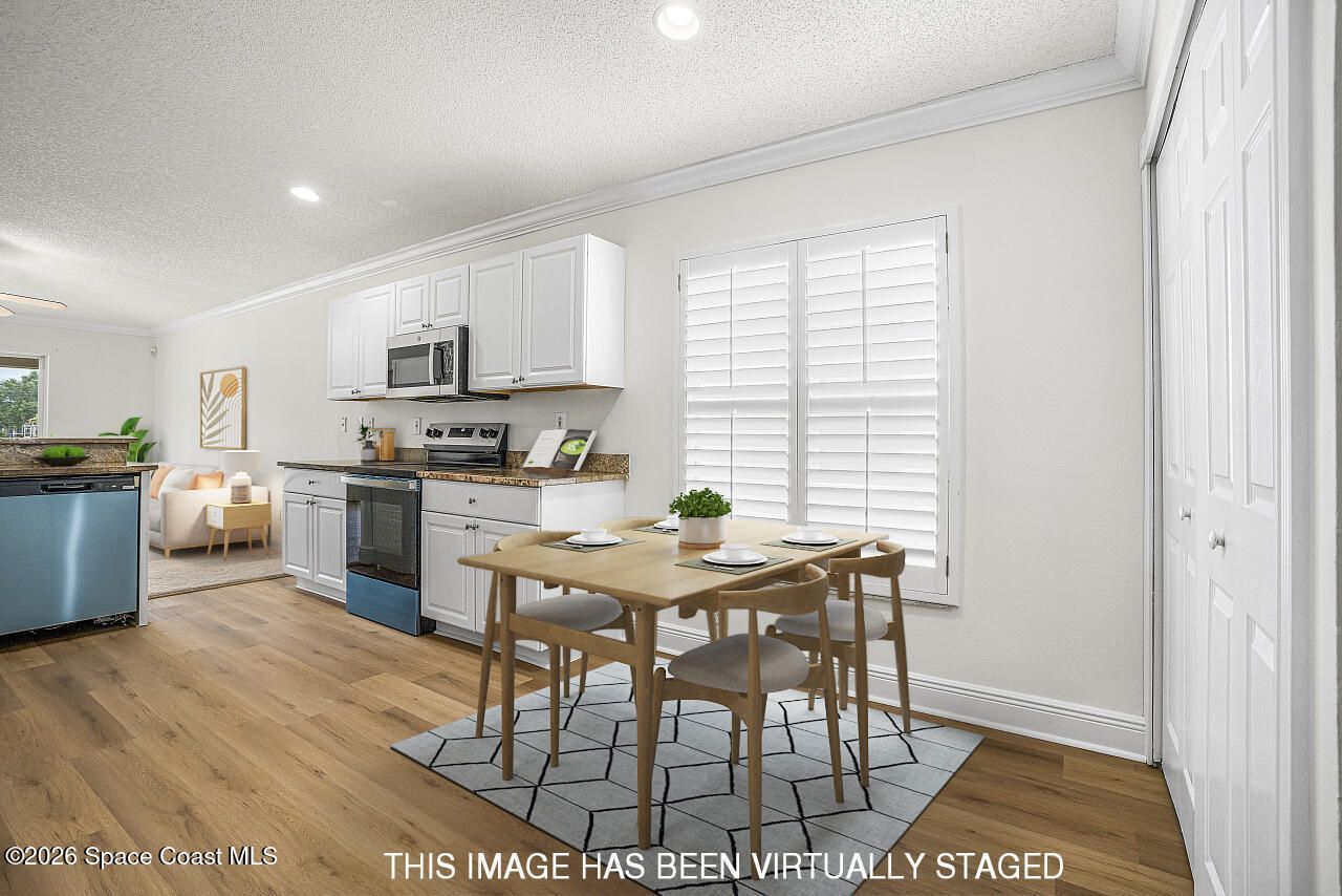 966 E 13th Square , Vero Beach, FL 32960 Photo