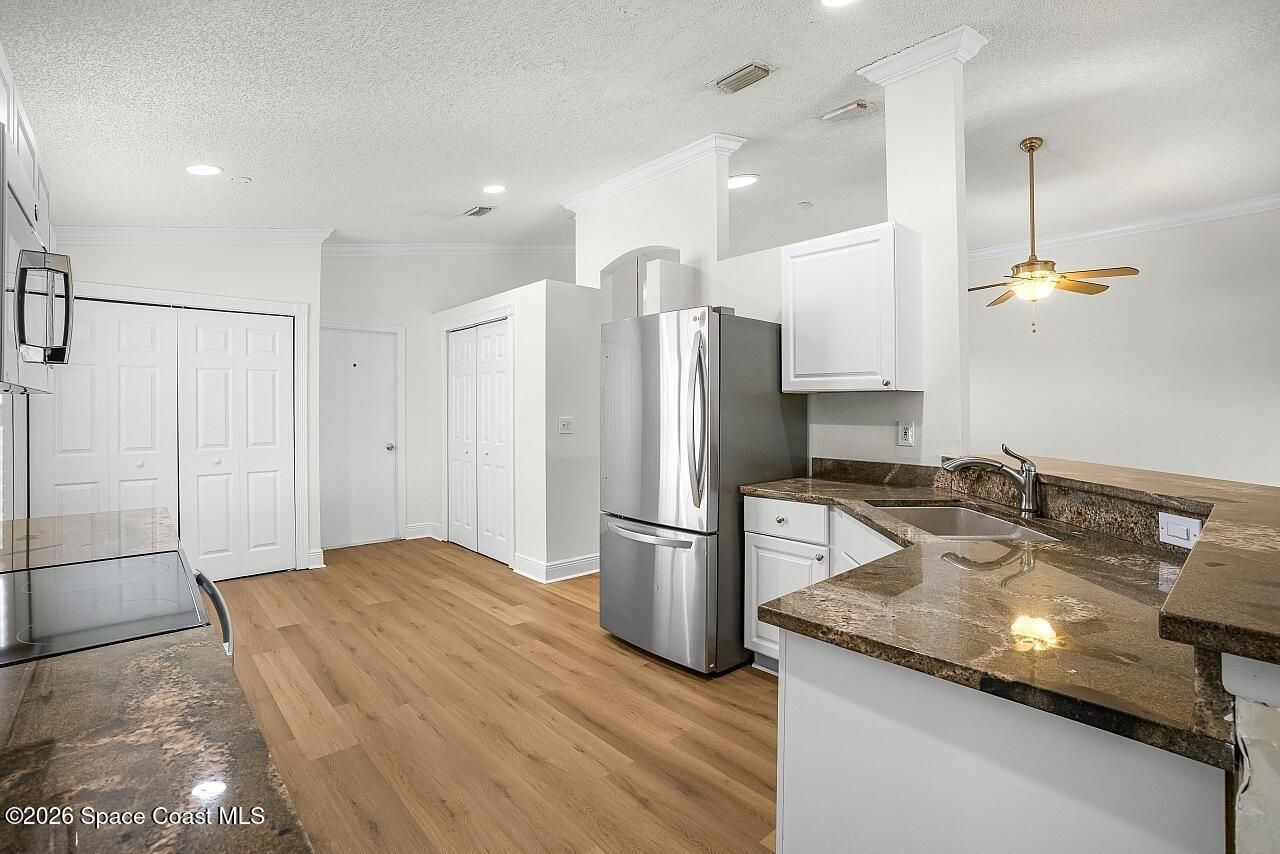 966 E 13th Square , Vero Beach, FL 32960 Photo