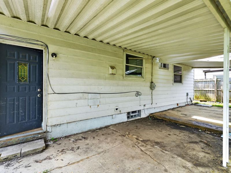 3774 Lynward Road, Columbus, OH 43228 Photo 3