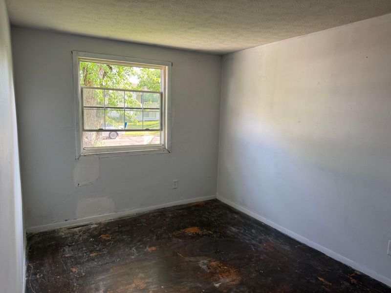3774 Lynward Road , Columbus, OH 43228 Photo 8