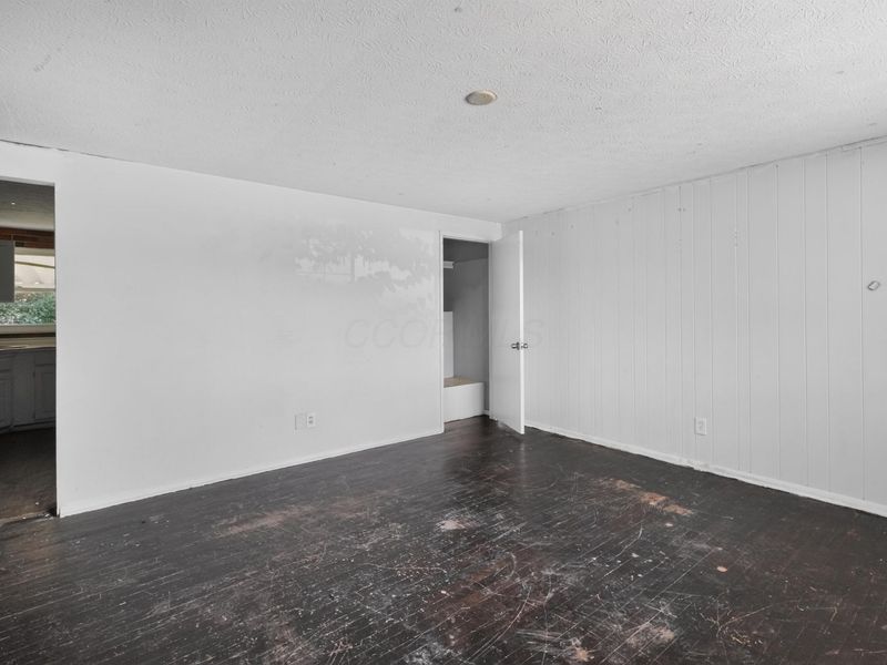 3774 Lynward Road, Columbus, OH 43228 Photo 8