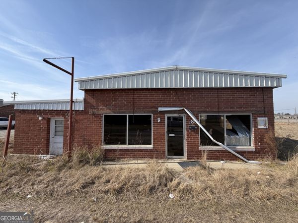 86 S Williams Street, Hazlehurst, GA 31539