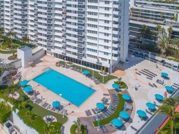100 Lincoln Rd, Unit 307, Miami Beach, FL 33139