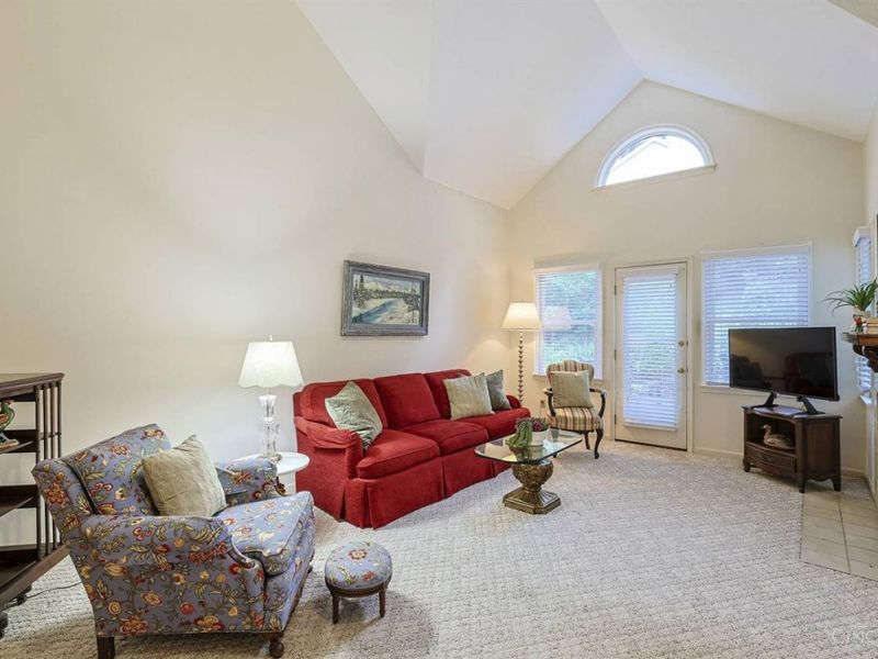 5315 Eaglesview Court, Cincinnati, OH 45230 Photo 4