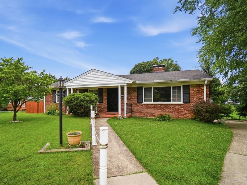 2040 Parkhurst Court, Cincinnati, OH 45224 Photo 2